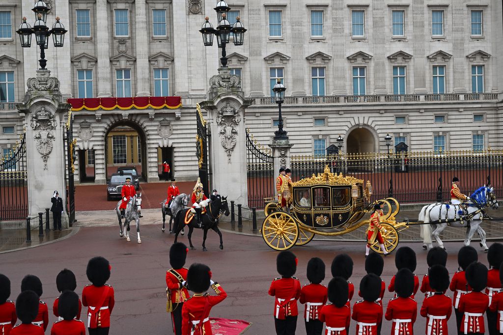 The royal couple departed the palace at 10:20am