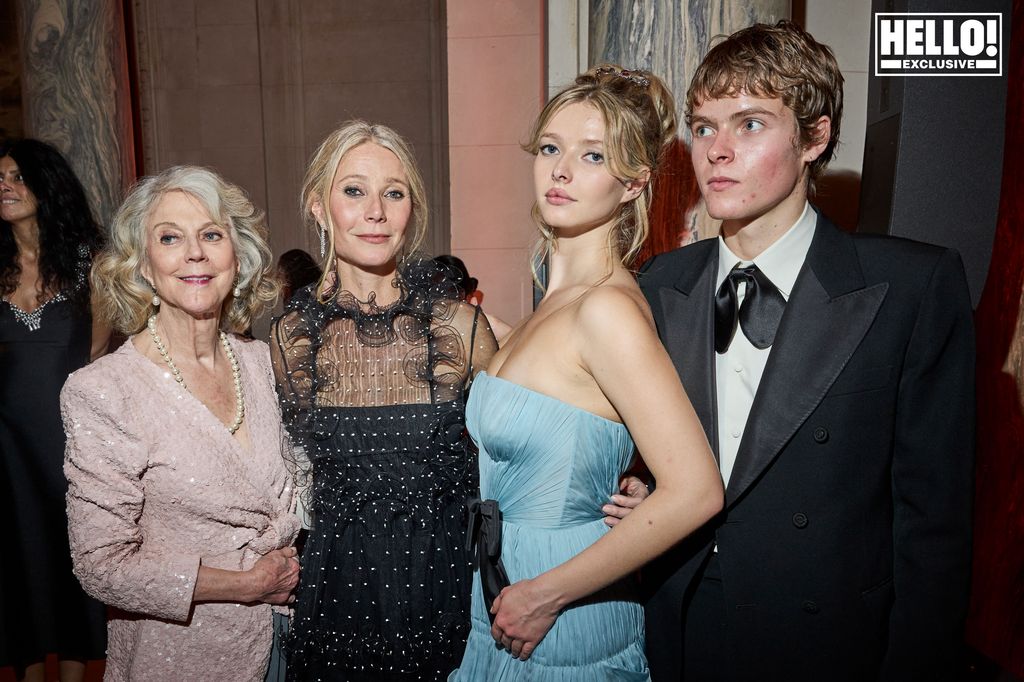 Blythe Danner Gwyneth Paltrow and Apple Martin with Moses