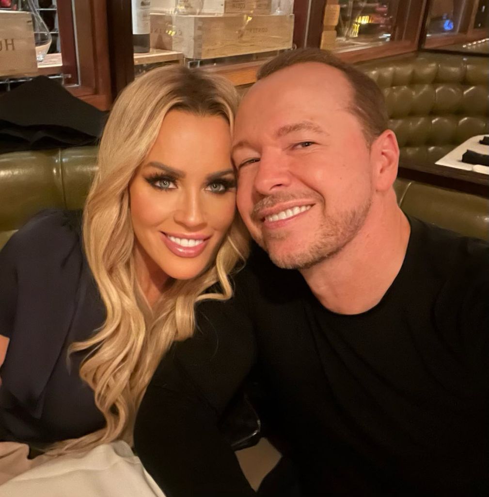 Jenny McCarthy and Donnie Wahlberg selfie at dinner