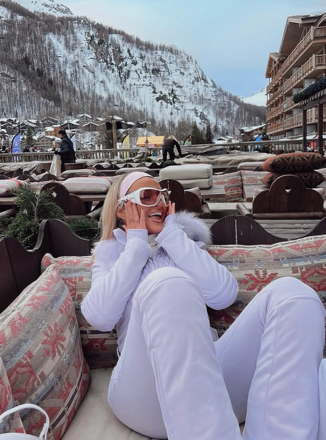 Charleen Murphy in lilac ski suit