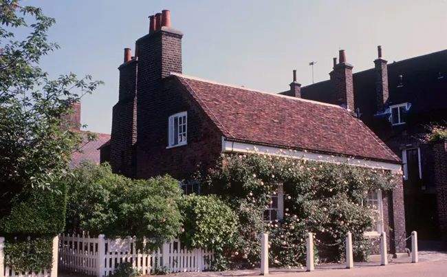 nottingham cottage