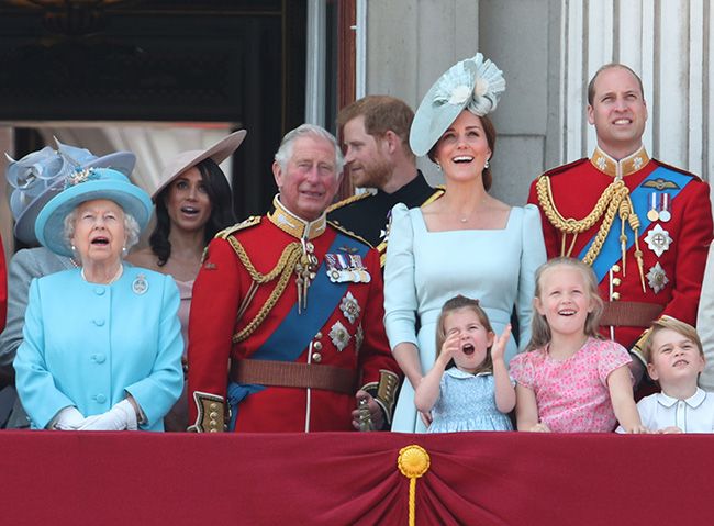 kate middleton prince george balcony