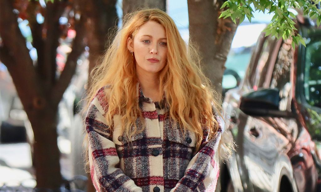 Blake Lively looks lovely in plaid as she returns to work 