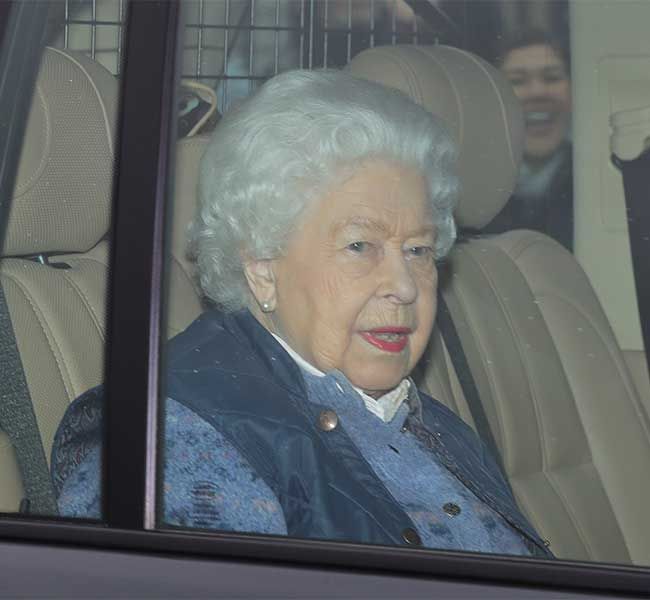 queen leaves london