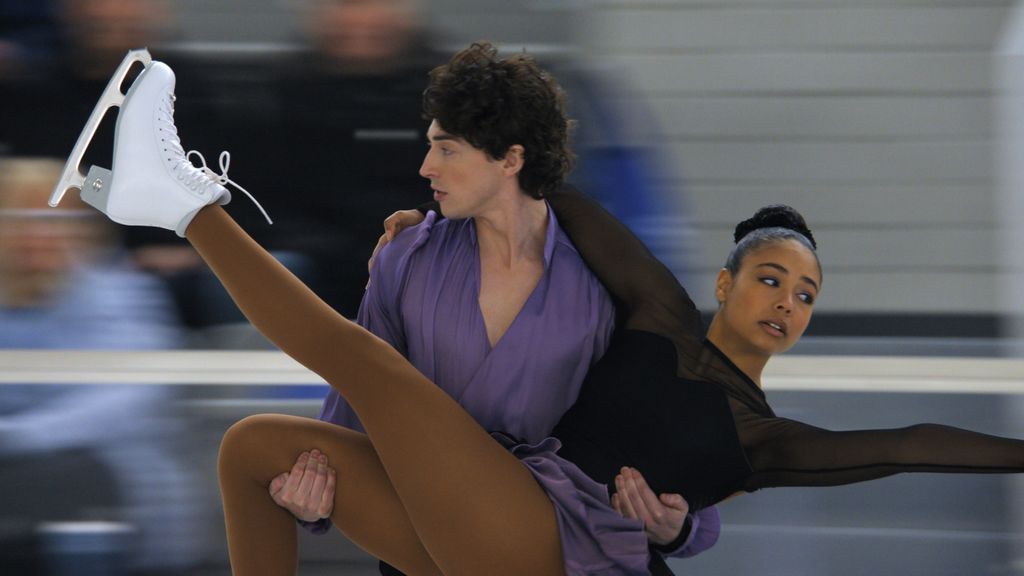 Olly Atkins as Freddie O'Connell and Millie Davis as Riley Monroe in Finding Her Edge