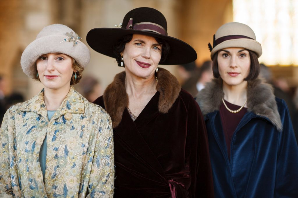 LAURACARMICHAEL as Lady Edith, ELIZABETH MCGOVERN as Cora, Countess of Grantham & MICHELLE DOCKERY as Lady Mary