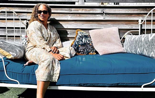 angela griffin daybed