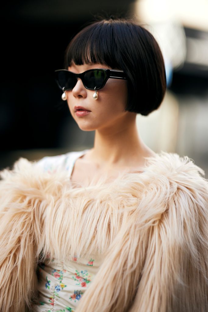 Femme en lunettes de soleil Drop Pearl
