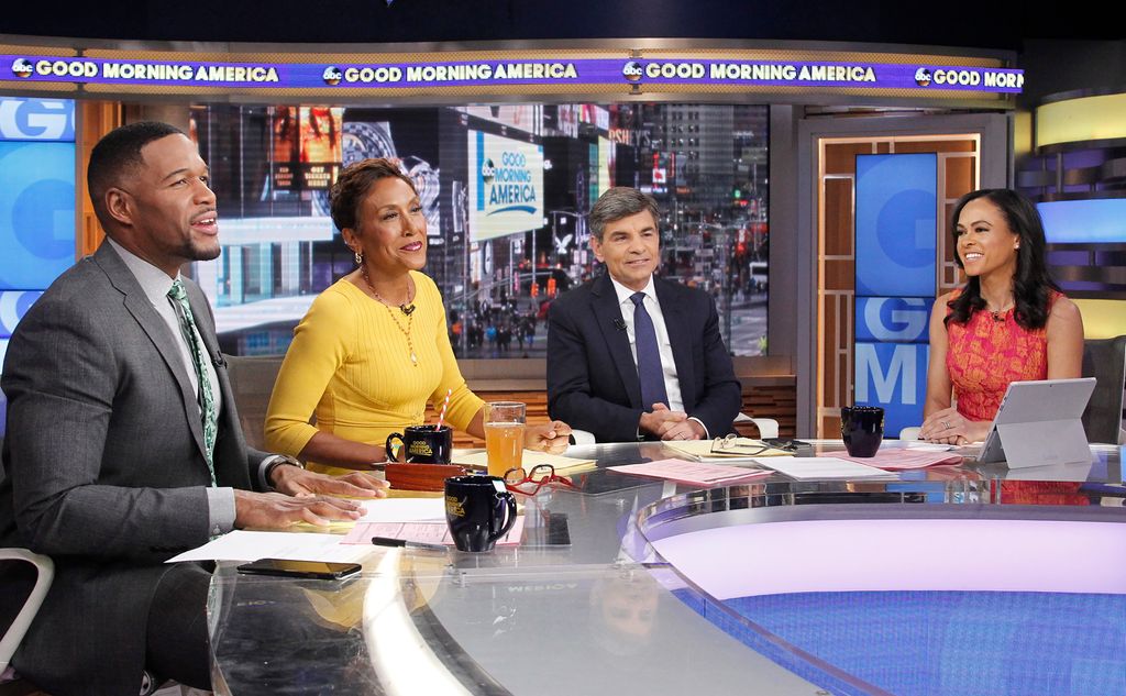 MICHAEL STRAHAN, ROBIN ROBERTS, GEORGE STEPHANOPOULOS, LINSEY DAVIS on GMA
