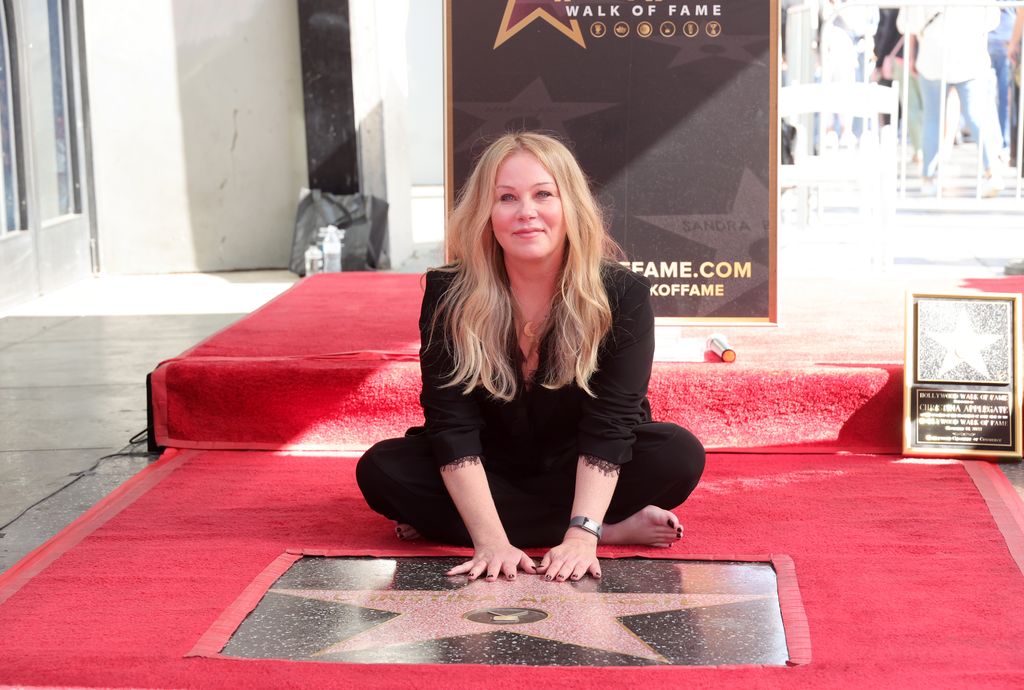 Christina Applegate reçoit une étoile sur le Hollywood Walk Of Fame le 14 novembre 2022 