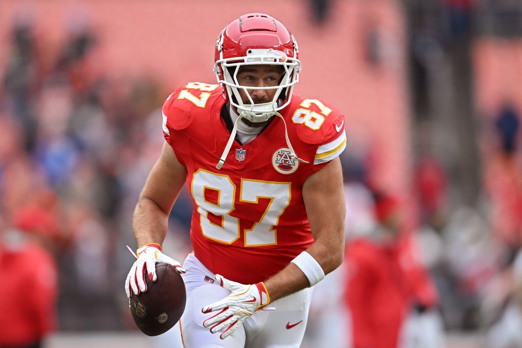 Travis Kelce #87 of the Kansas City Chiefs warms up before the game against the Cleveland Browns at Huntington Bank Field on December 15, 2024 in Cleveland, Ohio.