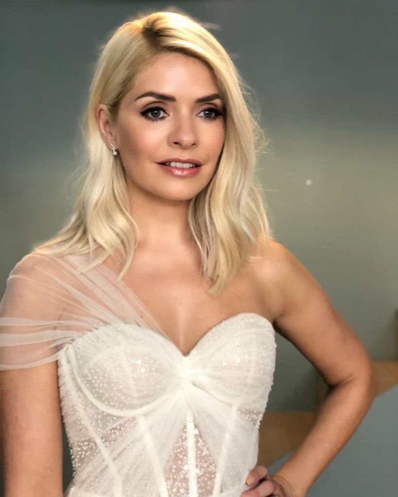 holly willoughby wedding dress close up z