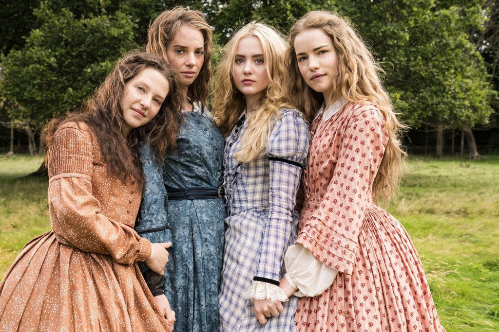 KATHRYN NEWTON, MAYA HAWKE, ANNES ELWY and WILLA FITZGERALD in LITTLE WOMEN (2017), directed by VANESSA CASWILL. Credit: BBC / Album