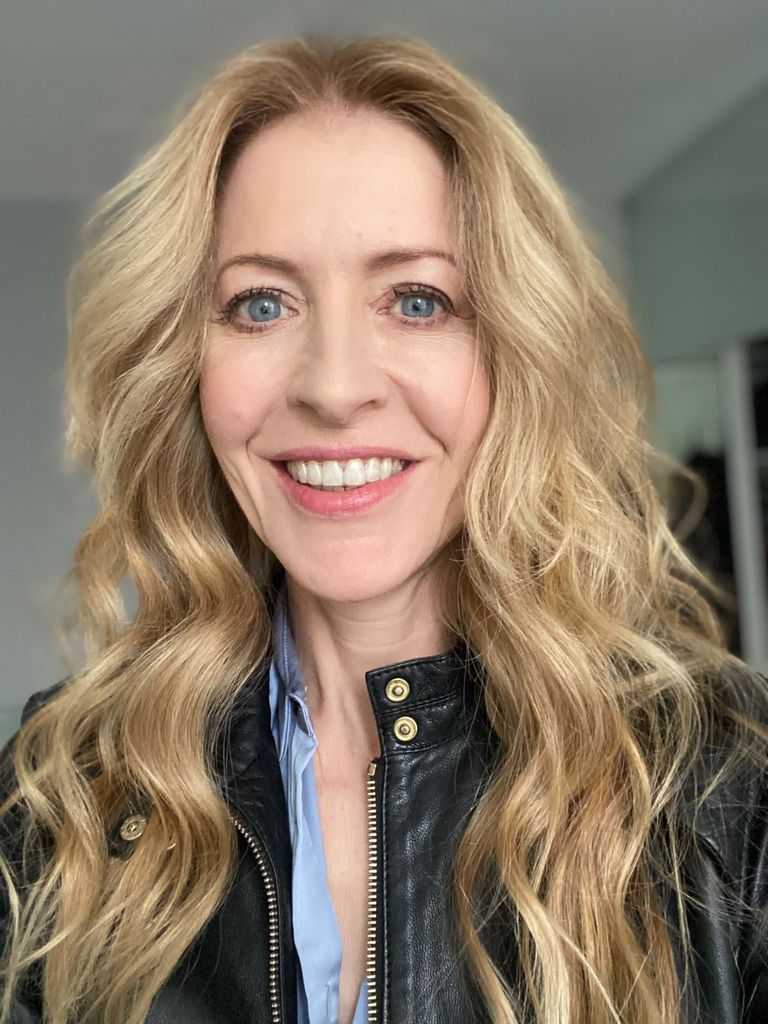 Donna called upon Alice Hart Davis, a leading aesthetics expert for her advice