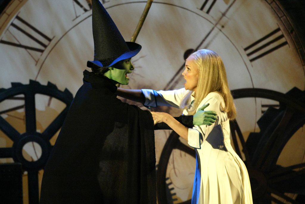 American singers and actresses Idina Menzel (left) and Kristin Chenoweth of "Wicked" perform on stage during the "58th Annual Tony Awards" at Radio City Music Hall on June 6, 2004 in New York City. The Tony Awards are presented by the League of American Theatres and Producers and the American Theatre Wing.