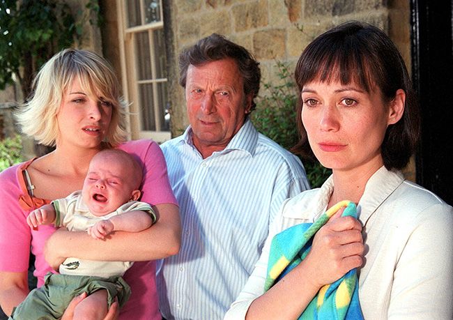 Leah Bracknell   Emmerdale's Zoe Tate   diagnosed with terminal lung cancer