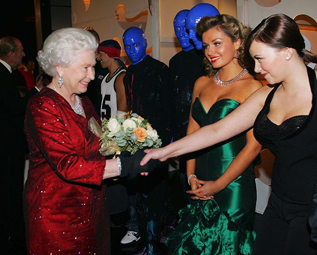 the queen at royal variety show