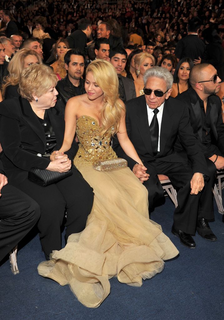 LAS VEGAS, NV - NOVEMBER 10: Nidia Ripoll (L), Shakira (C), William Mebarak Chadid (R) seated at the 12th Annual Latin GRAMMY Awards held at the Mandalay Bay Events Center on November 10, 2011 in Las Vegas, Nevada.  (Photo by Lester Cohen/WireImage)