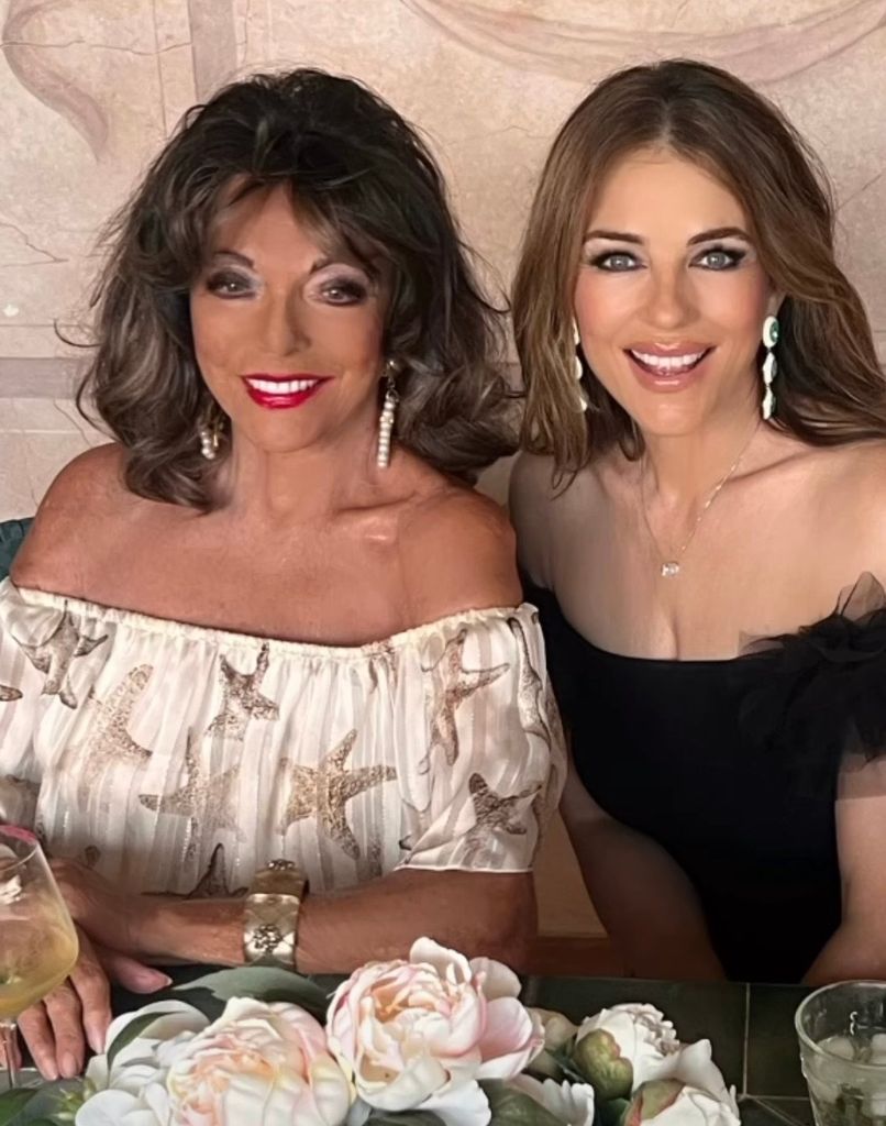 Joan Collins e Elizabeth Hurley 