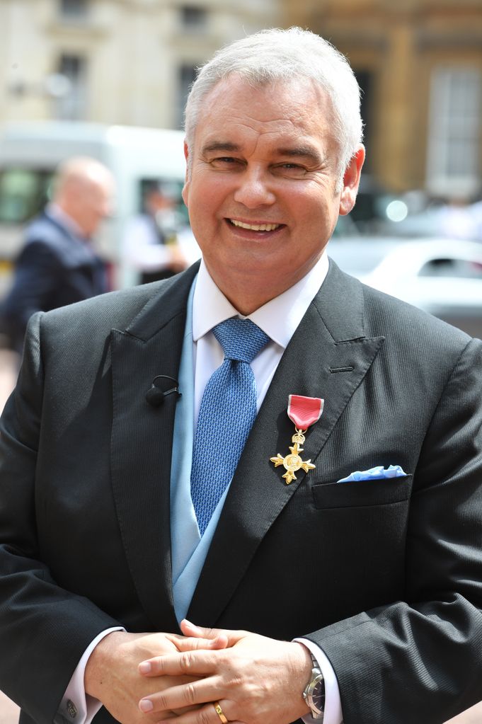 eamonn holmes smiling in suit 