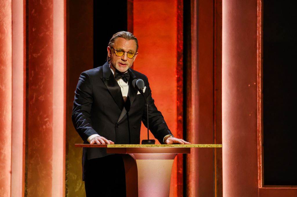 actor giving speech at awards show 