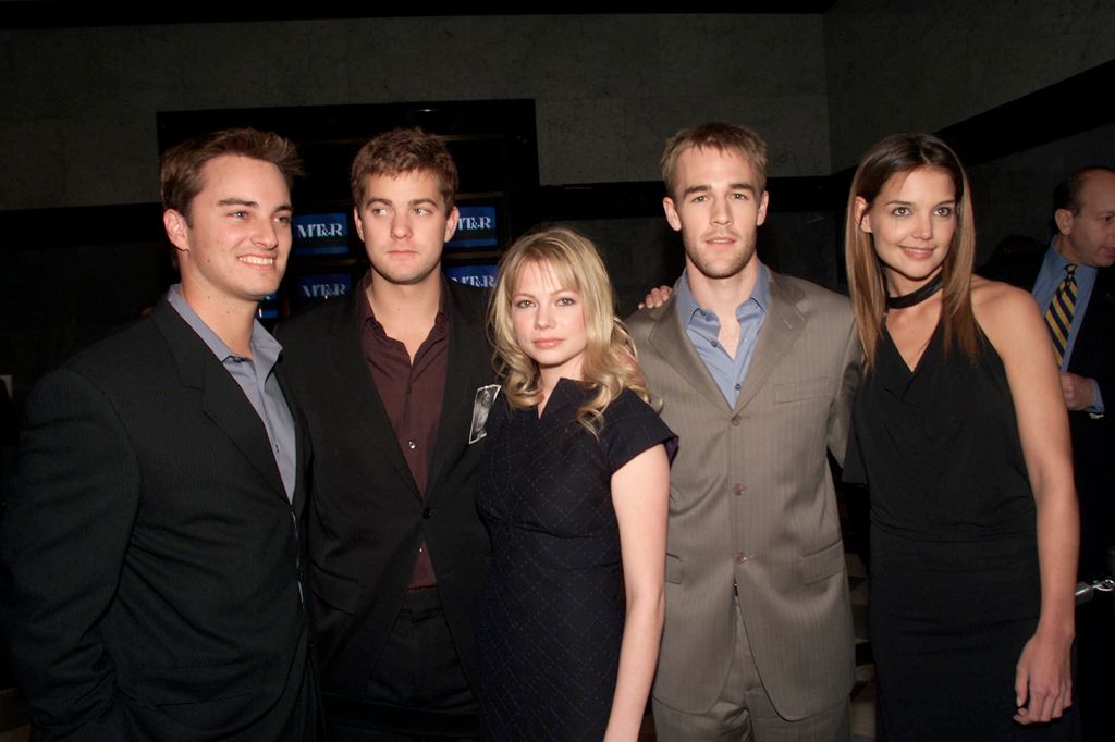 Cast members Kerr Smith, Joshua Jackson, Michelle Williams, James Van Der Beek and Katie Holmes at a celebration for the 100th episode of "Dawson's Creek" 