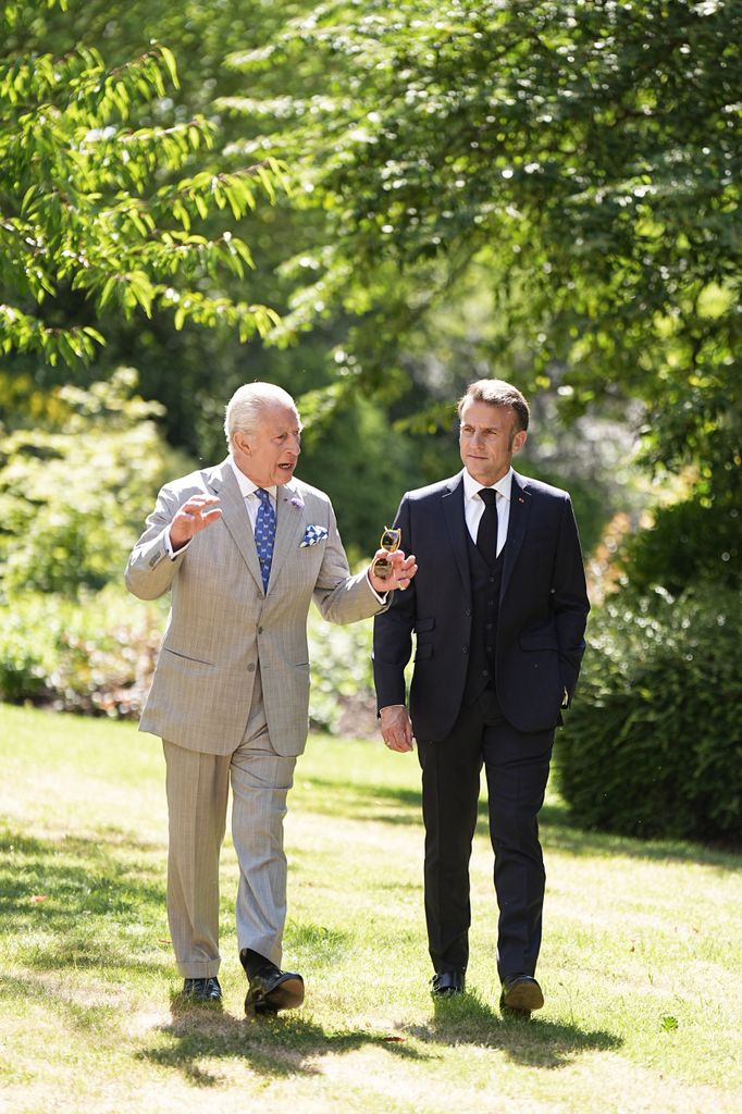 Macron and Charles visited the gardens of Windsor Castle 
