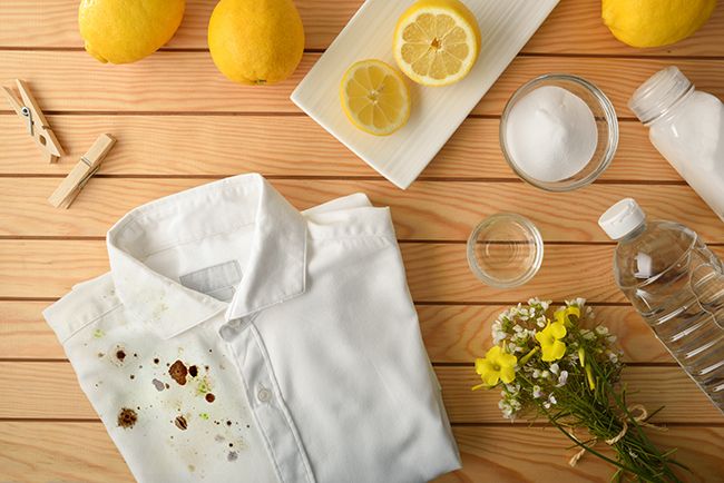 Lemon and cornstarch for cleaning a stained shirt