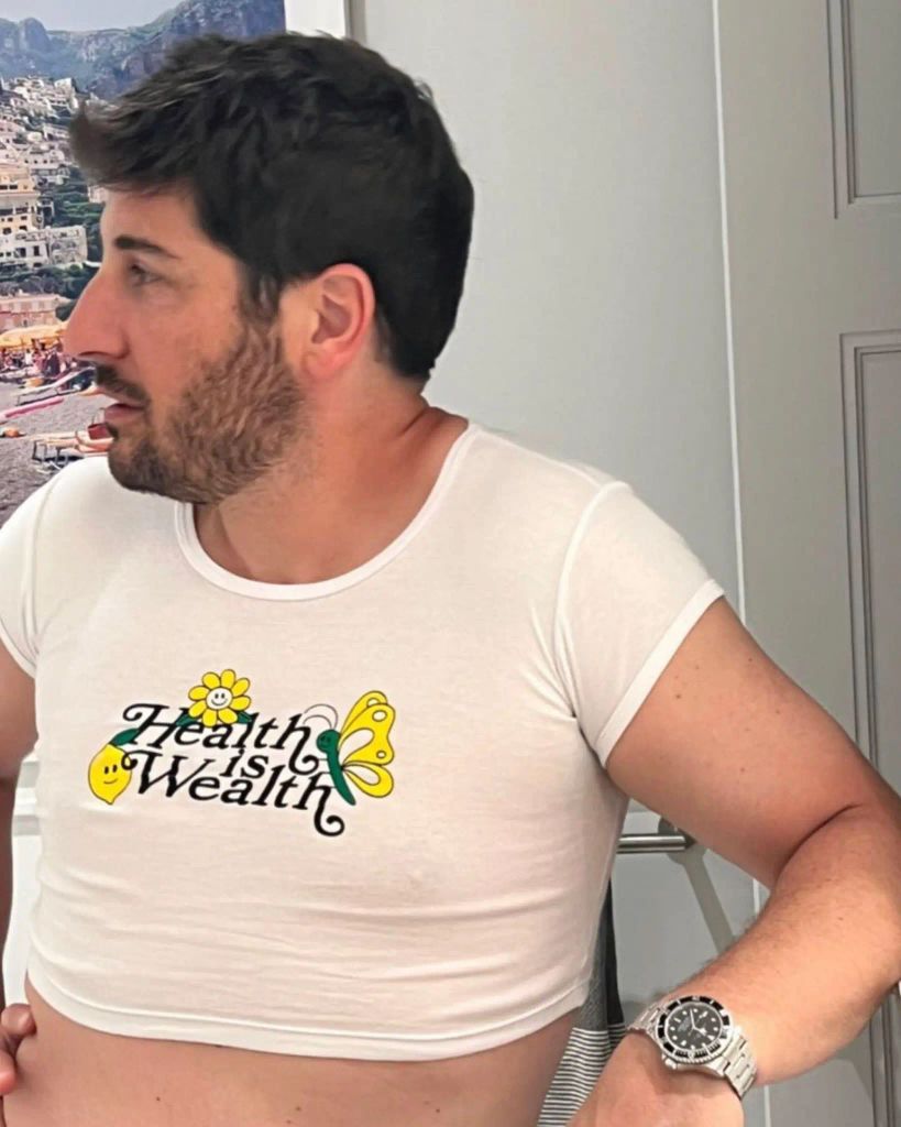 Photo shared by Jason Biggs on Instagram in a cropped T-Shirt