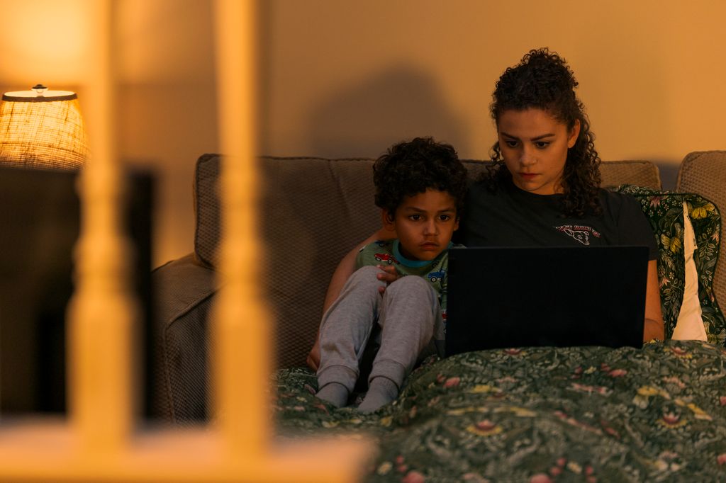 Omi Fitzpatrick-Gonzales as Gael Vasquez, Lily Santiago as Naya Vasquez in episode 101 of Untamed