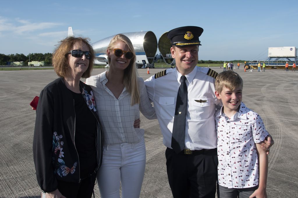 Captain Hamish Harding with his family 
