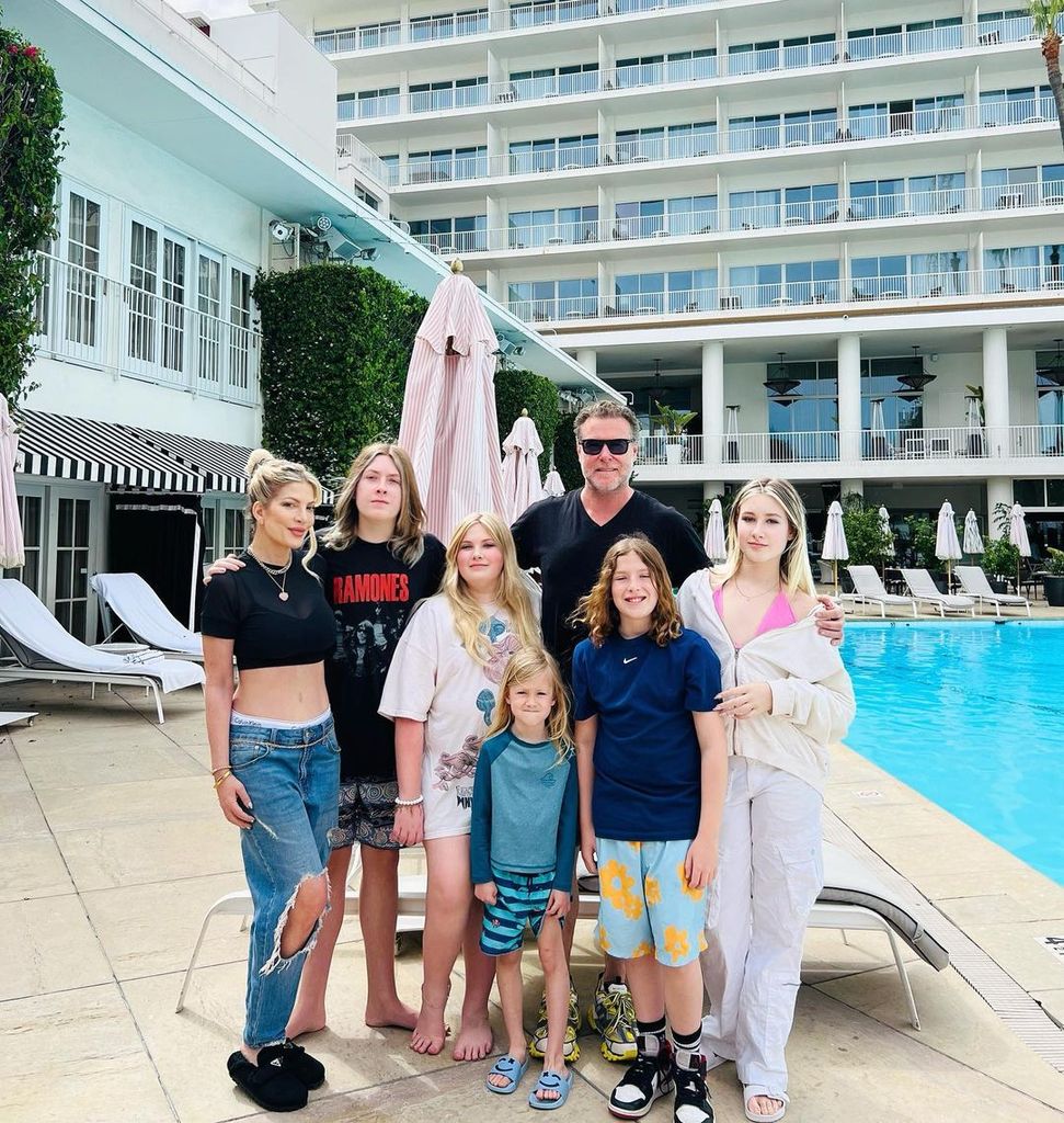 Tori Spelling poses daughter Stella's birthday family