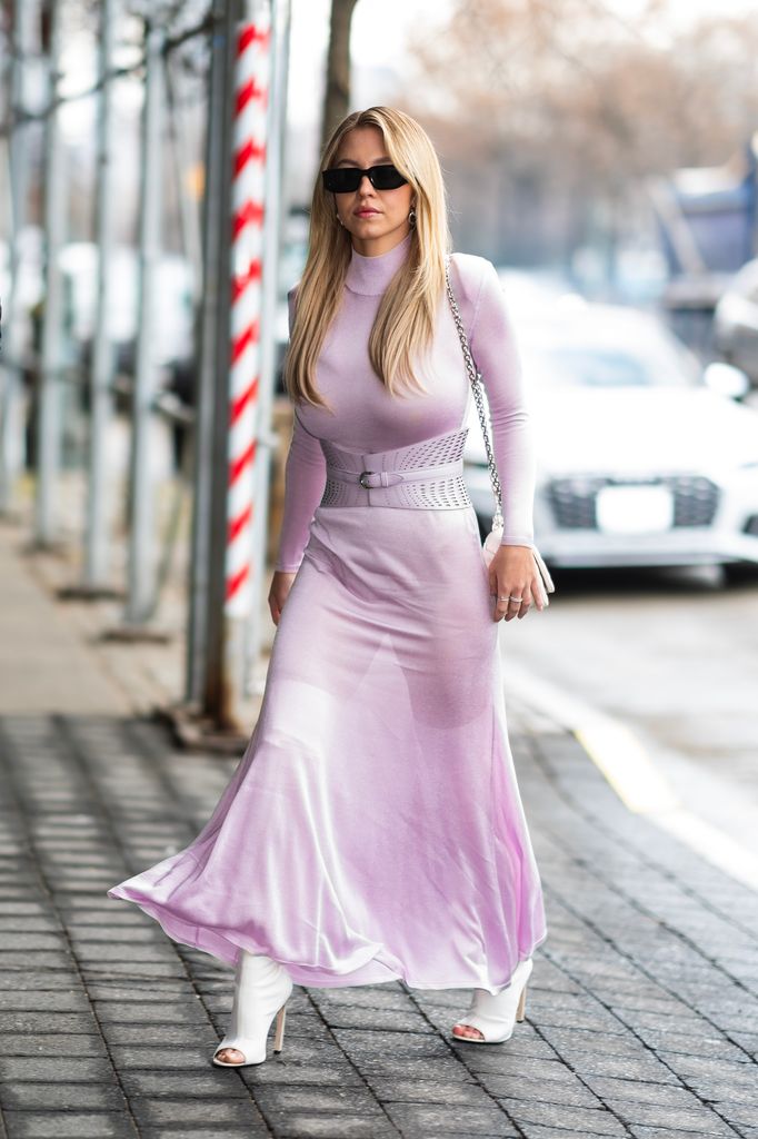 sydney sweeney in pink dress