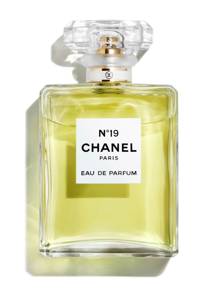 Chanel N019