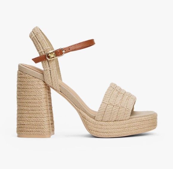 Zara wore these heels from Tommy Hilfiger