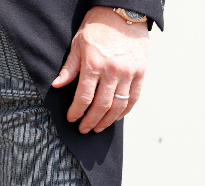 Prince charles deals wedding ring