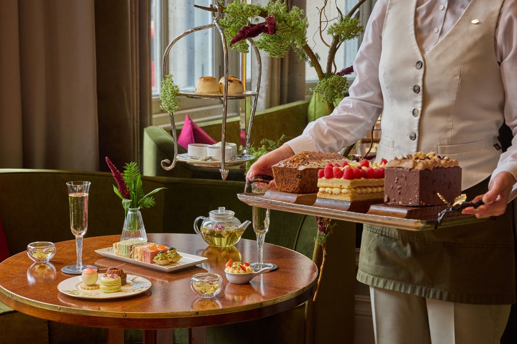 The Mandarin Oriental Hyde Park afternoon tea