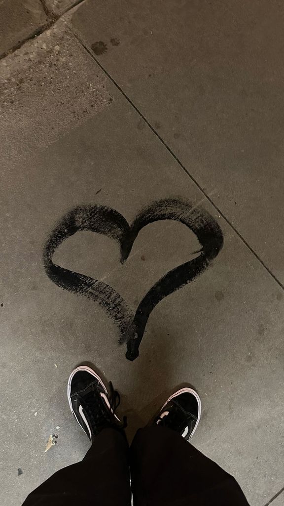 Travis Barker shares cryptic heart photo on Instagram
