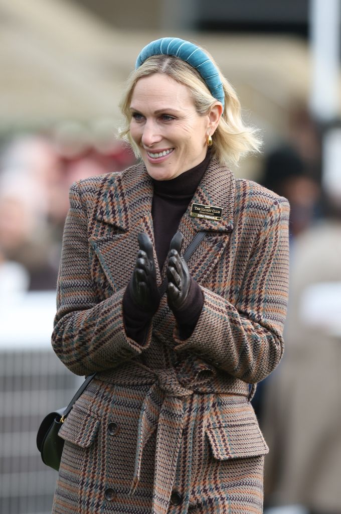 Zara looked stunning in her L'AGENCE coat