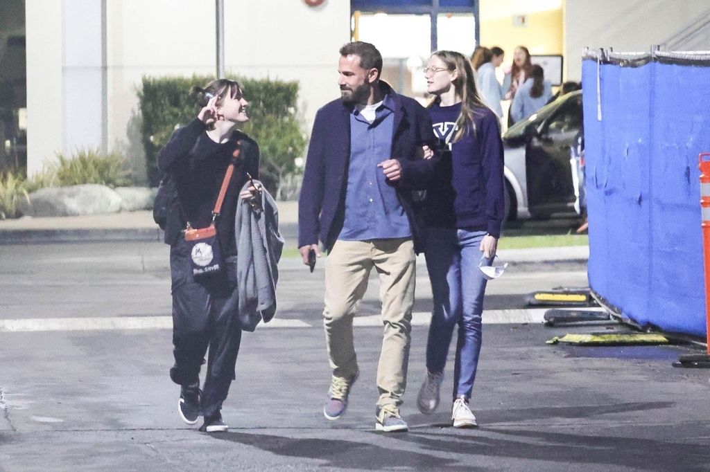 Ben Affleck takes a walk with his daughter Violet and child Fin