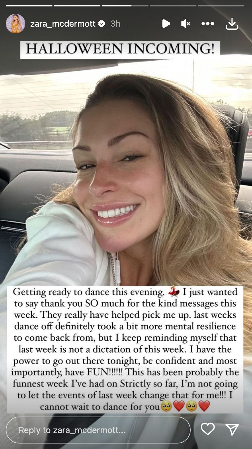 Zara McDermott smiles in a selfie on Instagram