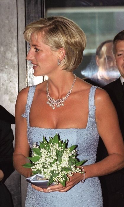 Princess Diana's iconic Swan Lake necklace goes on sale for $12 million ...