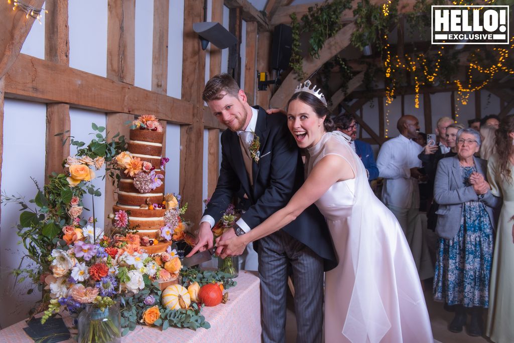 Maddison Brudenell cutting her wedding cake