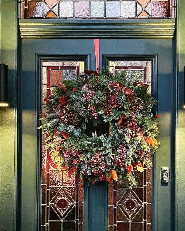 ben thompson wreath on door