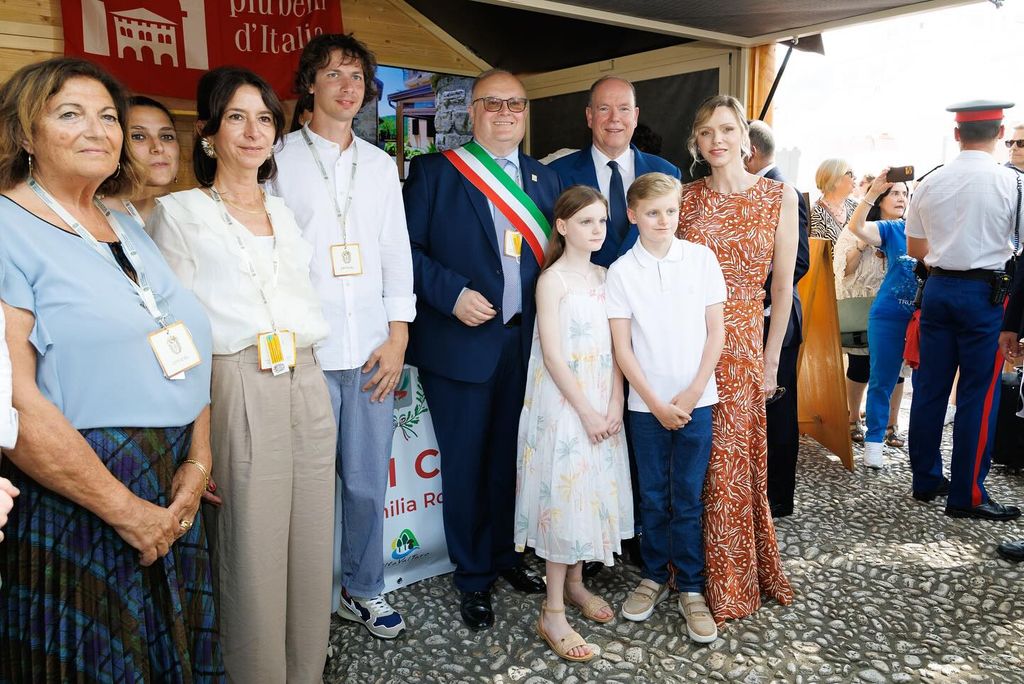 Grupo de Familia Royal Monaco