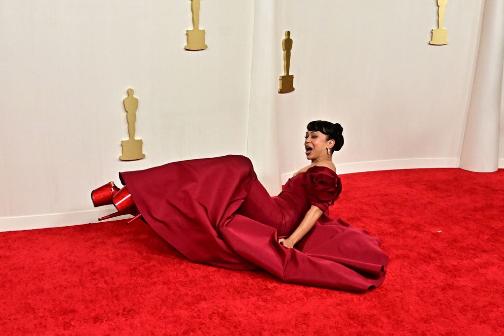 Liza Koshy suffers a fall on the red carpet