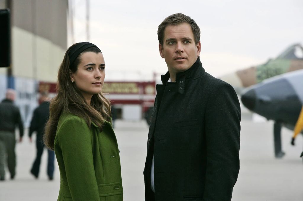 Cote de Pablo comme Ziva et Michael Weatherly comme Tony 