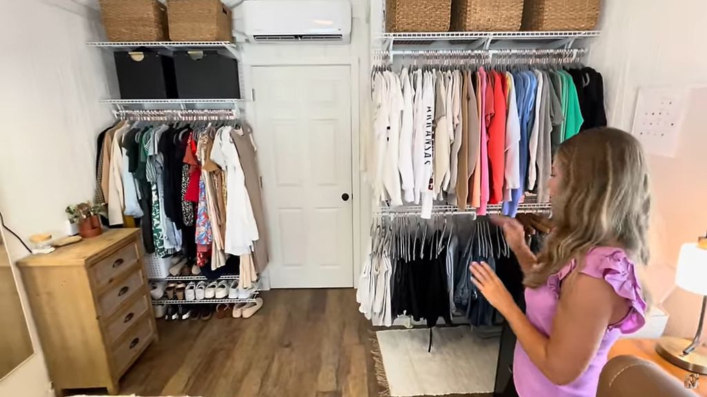 Jana Duggar's closet in her tiny home