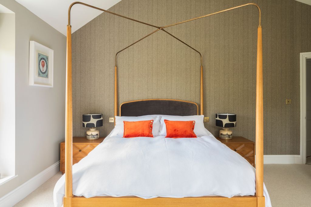 One of the mansion's eight bedrooms 