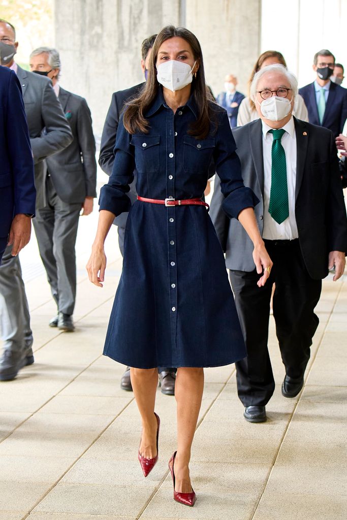 Queen Letizia in denim dress and face mask